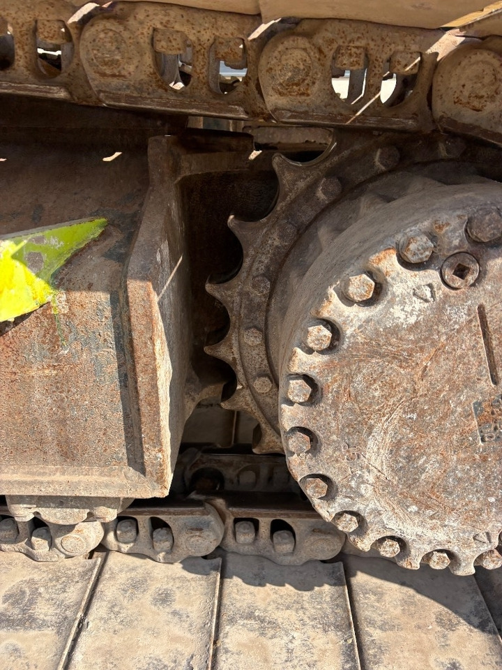 Pelle sur chenille Komatsu HB 215LC-3 HB 215 - PC 210 - PC210LC-11: photos 31 Pelle sur chenille Komatsu HB 215LC-3 HB 215 - PC 210 - PC210LC-11: photos 31