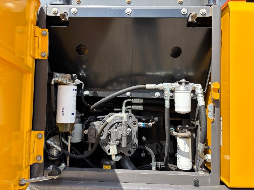 Pelle sur chenille Volvo EC 220 E L - EC220: photos 23 Pelle sur chenille Volvo EC 220 E L - EC220: photos 23