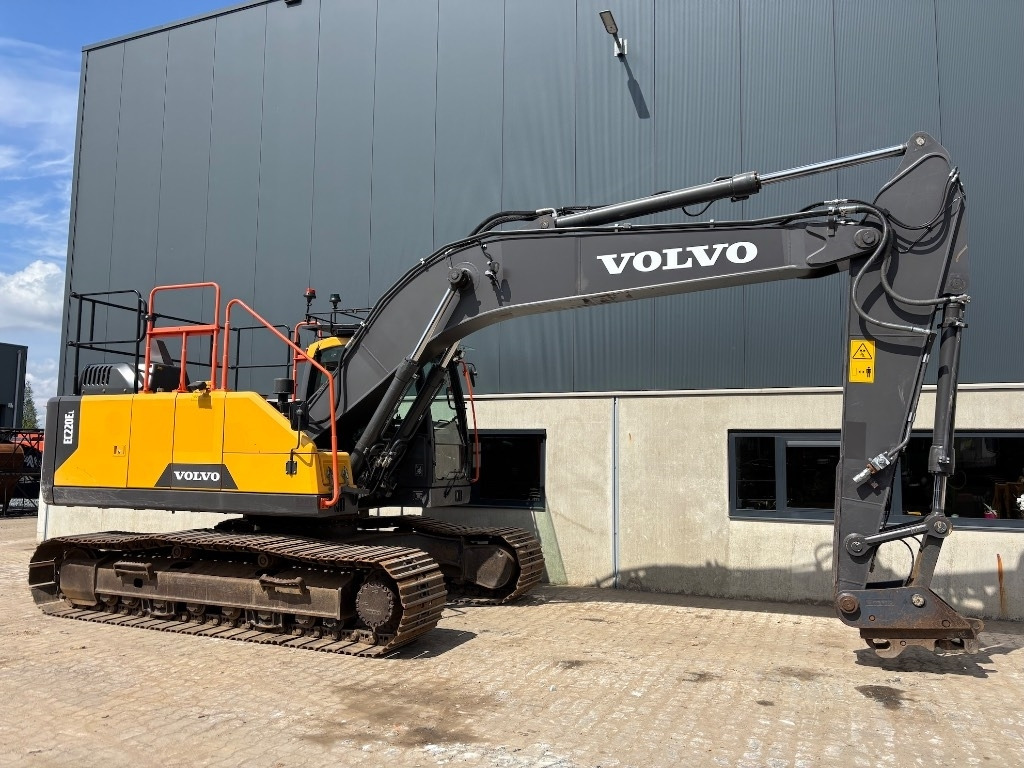 Pelle sur chenille Volvo EC 220 E L - EC220: photos 8 Pelle sur chenille Volvo EC 220 E L - EC220: photos 8