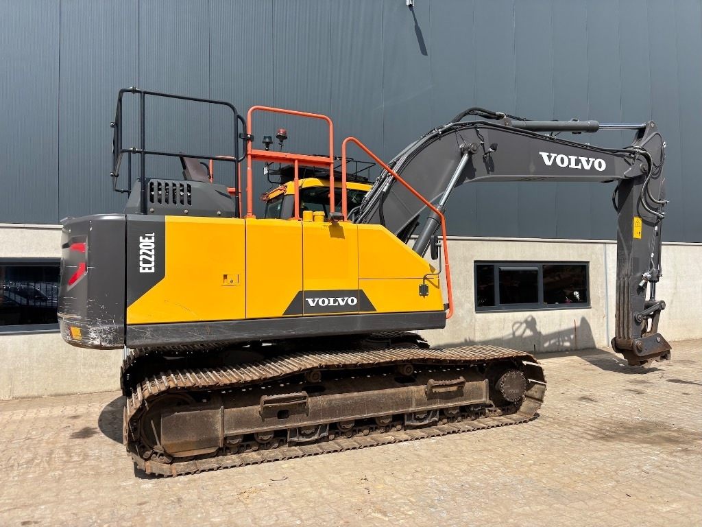 Pelle sur chenille Volvo EC 220 E L - EC220: photos 7 Pelle sur chenille Volvo EC 220 E L - EC220: photos 7