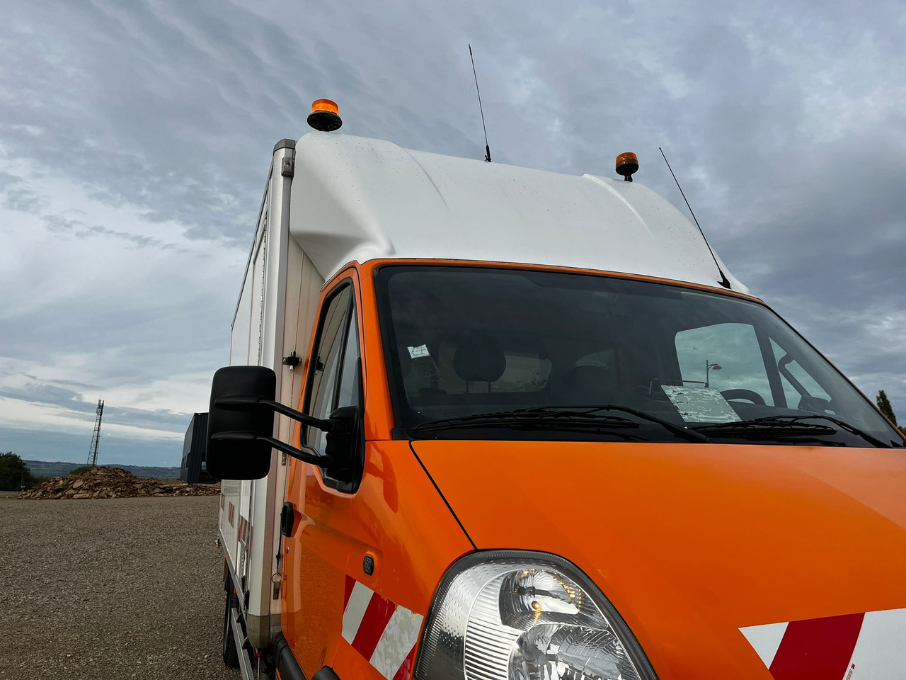 Camion fourgon RENAULT Mascott DCI 160 CAISSE + HAYON: photos 17