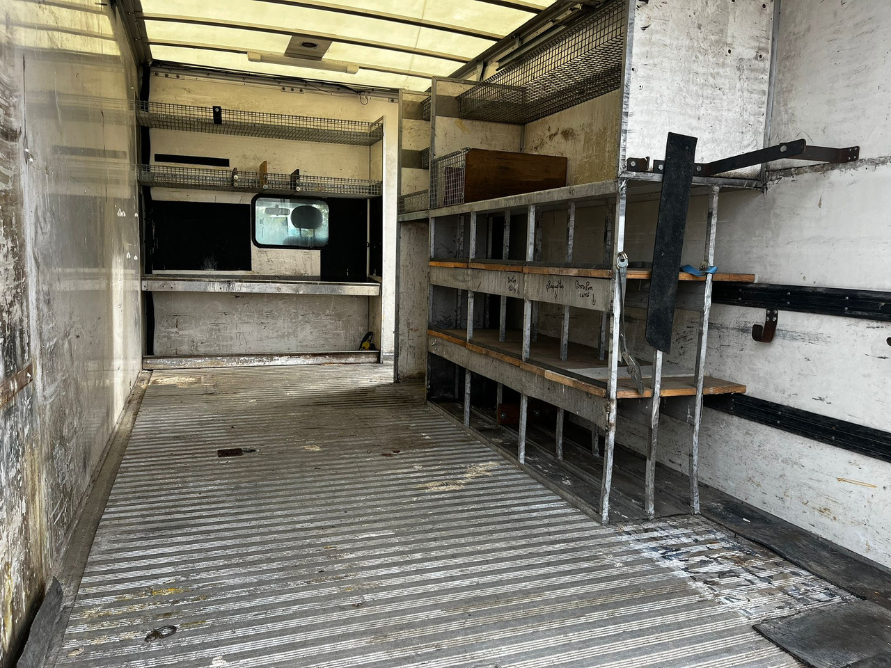 Camion fourgon RENAULT Mascott DCI 160 CAISSE + HAYON: photos 13