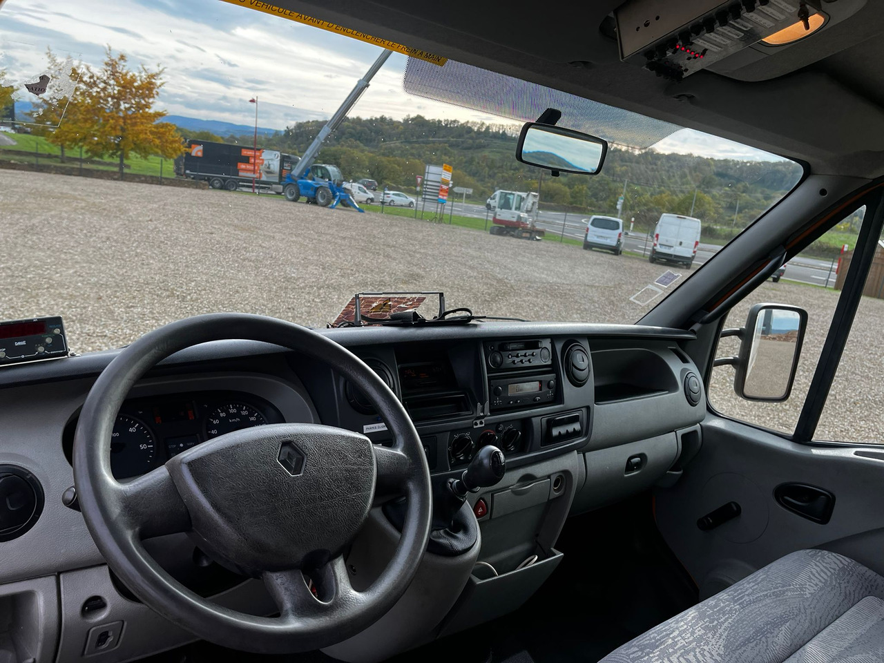 RENAULT Mascott DCI 160 CAISSE + HAYON - Camion fourgon: photos 5 RENAULT Mascott DCI 160 CAISSE + HAYON - Camion fourgon: photos 5