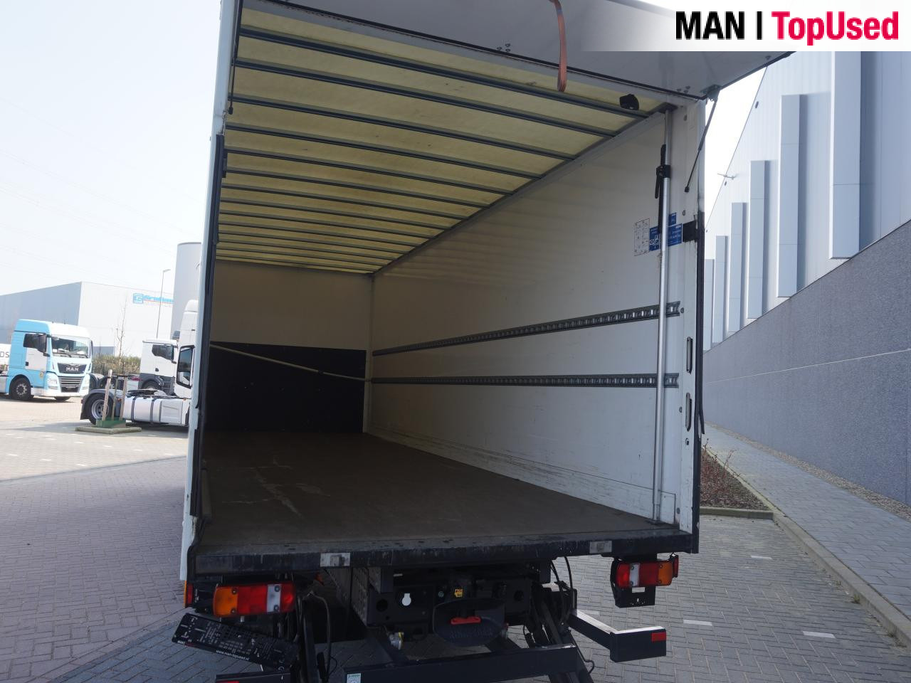 MAN TGL 12.250 4x2 BL CH - Camion plateau: photos 5 MAN TGL 12.250 4x2 BL CH - Camion plateau: photos 5