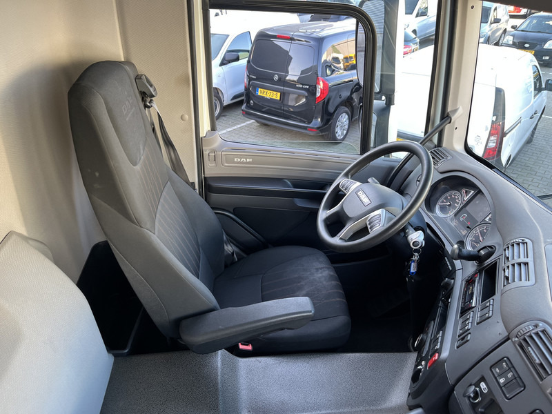 DAF CF 260 FA / 18 Ton / 147 dkm / Box 7.5 mtr / Laadklep / APK 05-25 - Camion fourgon: photos 3 DAF CF 260 FA / 18 Ton / 147 dkm / Box 7.5 mtr / Laadklep / APK 05-25 - Camion fourgon: photos 3