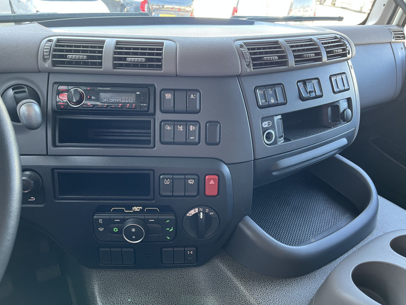DAF CF 260 FA / 18 Ton / 67 dkm / Box / Laadklep / APK 07-25 - Camion fourgon: photos 5 DAF CF 260 FA / 18 Ton / 67 dkm / Box / Laadklep / APK 07-25 - Camion fourgon: photos 5
