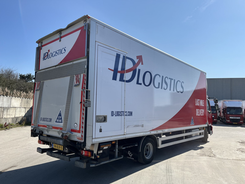 DAF LF 210 FA / 12 Ton / 353 dkm / Koffer / LBW 1500 kg / NL LKW - Camion fourgon: photos 2 DAF LF 210 FA / 12 Ton / 353 dkm / Koffer / LBW 1500 kg / NL LKW - Camion fourgon: photos 2