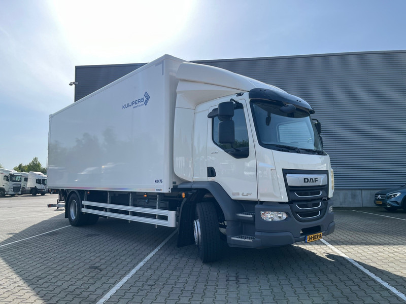 DAF LF 230 FA 18 Ton Box met Laadklep / Te huur - Bel 013-7200971 voor de mogelijkheden ! - Camion fourgon: photos 1 DAF LF 230 FA 18 Ton Box met Laadklep / Te huur - Bel 013-7200971 voor de mogelijkheden ! - Camion fourgon: photos 1