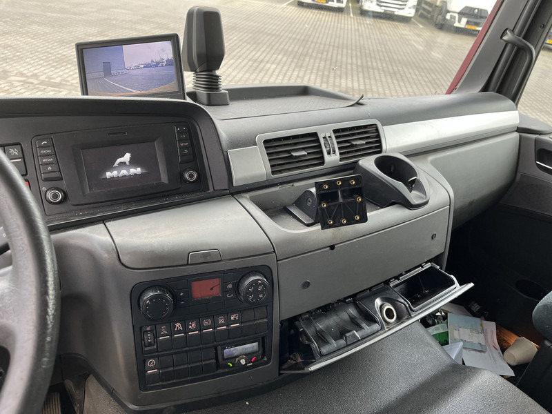 MAN TGM 18.250 / 18 Ton / 560 dkm / New Tacho V2 / Box / Loadlift / APK TUV 12-25 - Camion fourgon: photos 5 MAN TGM 18.250 / 18 Ton / 560 dkm / New Tacho V2 / Box / Loadlift / APK TUV 12-25 - Camion fourgon: photos 5
