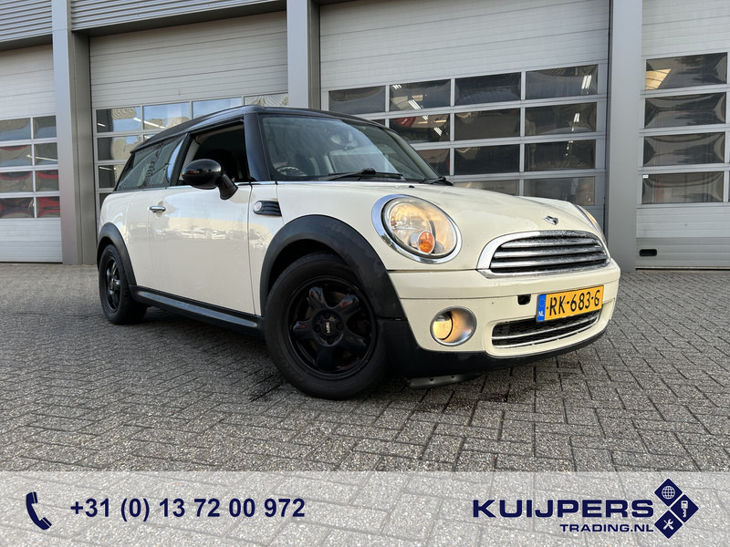 MINI Clubman 1.6 Cooper RHD / Airco / APK TUV 11-25 - Voiture: photos 1 MINI Clubman 1.6 Cooper RHD / Airco / APK TUV 11-25 - Voiture: photos 1