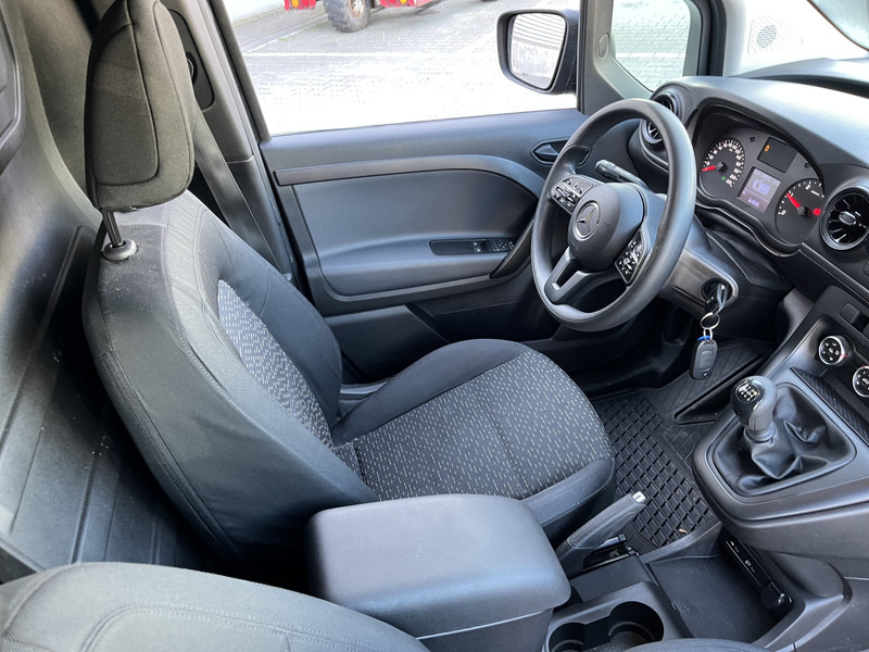Mercedes-Benz Citan 108 CDI Pro / Schade - Unfall - Accident / 63 dkm / APK TUV 09-25 - Fourgonnette: photos 3 Mercedes-Benz Citan 108 CDI Pro / Schade - Unfall - Accident / 63 dkm / APK TUV 09-25 - Fourgonnette: photos 3