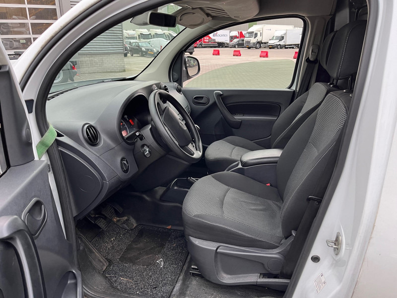 Mercedes-Benz Citan 109 CDI / Extra Lang / UNFALL / DAMAGE - Fourgonnette: photos 5 Mercedes-Benz Citan 109 CDI / Extra Lang / UNFALL / DAMAGE - Fourgonnette: photos 5