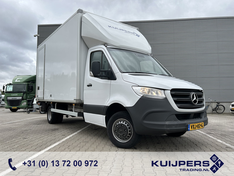 Mercedes-Benz Sprinter 515 1.9 CDI / 126 dkm / Box 4.4 mtr / Laadklep / APK 07-26 - Fourgon grand volume: photos 1 Mercedes-Benz Sprinter 515 1.9 CDI / 126 dkm / Box 4.4 mtr / Laadklep / APK 07-26 - Fourgon grand volume: photos 1