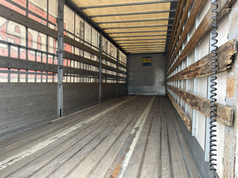 Renders ROC 12.10 City / Box / Loadlift 2000 kg / NL Trailer - Semi-remorque fourgon: photos 3 Renders ROC 12.10 City / Box / Loadlift 2000 kg / NL Trailer - Semi-remorque fourgon: photos 3