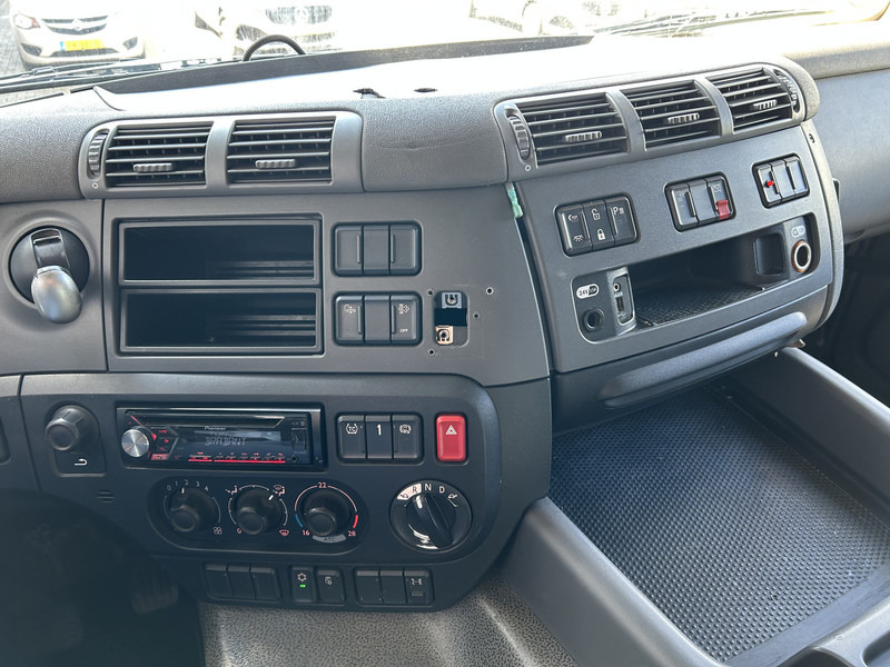DAF CF 440 FT Space Cab / ADR / 809 dkm / PTO / APK TUV 12-25 - Tracteur routier: photos 5 DAF CF 440 FT Space Cab / ADR / 809 dkm / PTO / APK TUV 12-25 - Tracteur routier: photos 5