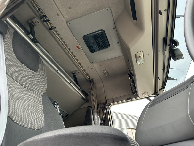 Tracteur routier DAF XF 440 FT SC / Smart Tacho V2 / 2 Tanks / StandAirco / APK TUV 09-26: photos 12 Tracteur routier DAF XF 440 FT SC / Smart Tacho V2 / 2 Tanks / StandAirco / APK TUV 09-26: photos 12