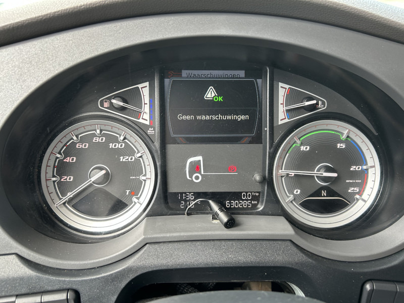 DAF XF 450 FT SC / Mega - Low Deck / 630 dkm / 2 Tanks / Tacho V2 / Stand Airco - Tracteur routier: photos 3 DAF XF 450 FT SC / Mega - Low Deck / 630 dkm / 2 Tanks / Tacho V2 / Stand Airco - Tracteur routier: photos 3