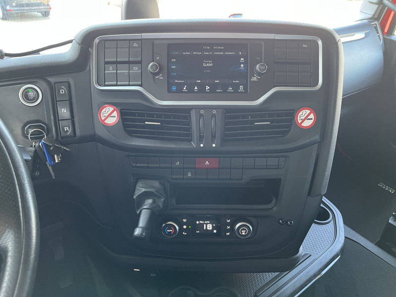 Iveco S-Way AT 420 / Full LED / 569 dkm / 2 Tanks / 2 Fridge / APK TUV 03-26 - Tracteur routier: photos 5 Iveco S-Way AT 420 / Full LED / 569 dkm / 2 Tanks / 2 Fridge / APK TUV 03-26 - Tracteur routier: photos 5