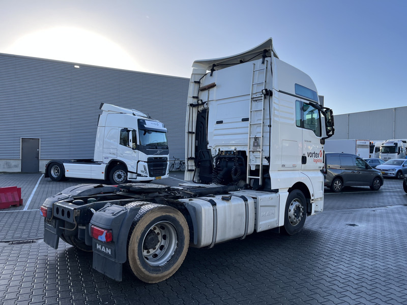 MAN TGX 18.460 XXL / Motor Defect -> Not Running / Retarder / 526 dkm / 2 Tanks - Tracteur routier: photos 2 MAN TGX 18.460 XXL / Motor Defect -> Not Running / Retarder / 526 dkm / 2 Tanks - Tracteur routier: photos 2