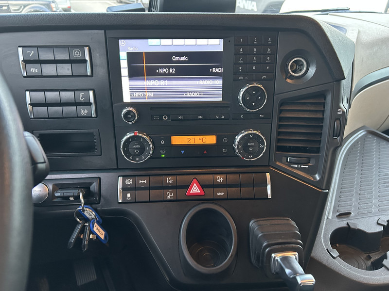 Mercedes-Benz Actros 1842 Bigspace / 770 dkm / Mega / New Tacho / Stand Klima / 2 Tanks - Tracteur routier: photos 5 Mercedes-Benz Actros 1842 Bigspace / 770 dkm / Mega / New Tacho / Stand Klima / 2 Tanks - Tracteur routier: photos 5