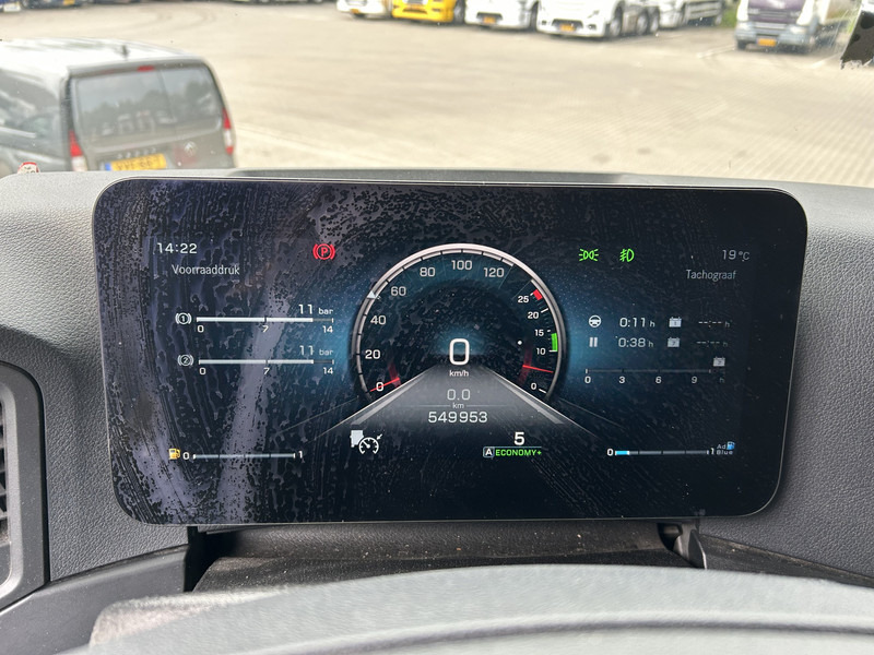 Mercedes-Benz Actros 1845 Gigaspace / 549 dkm / 2 Tanks / Stand Airco / New Tacho V2 - Tracteur routier: photos 4 Mercedes-Benz Actros 1845 Gigaspace / 549 dkm / 2 Tanks / Stand Airco / New Tacho V2 - Tracteur routier: photos 4
