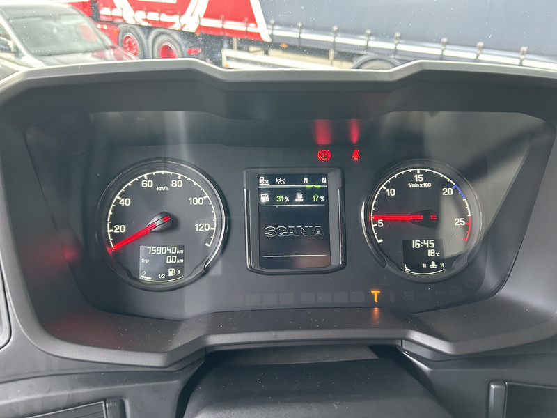 Scania R450 Highline / Retarder / 758 dkm / APK TUV 03-26 - Tracteur routier: photos 4 Scania R450 Highline / Retarder / 758 dkm / APK TUV 03-26 - Tracteur routier: photos 4