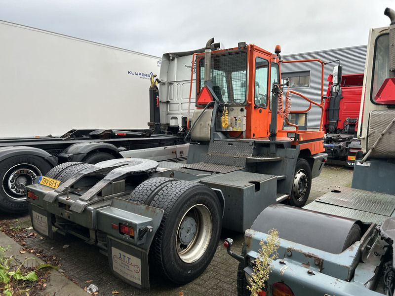 Terberg YT 182 Terminal Tractor / Allison - Cummins - Tracteur routier: photos 2 Terberg YT 182 Terminal Tractor / Allison - Cummins - Tracteur routier: photos 2