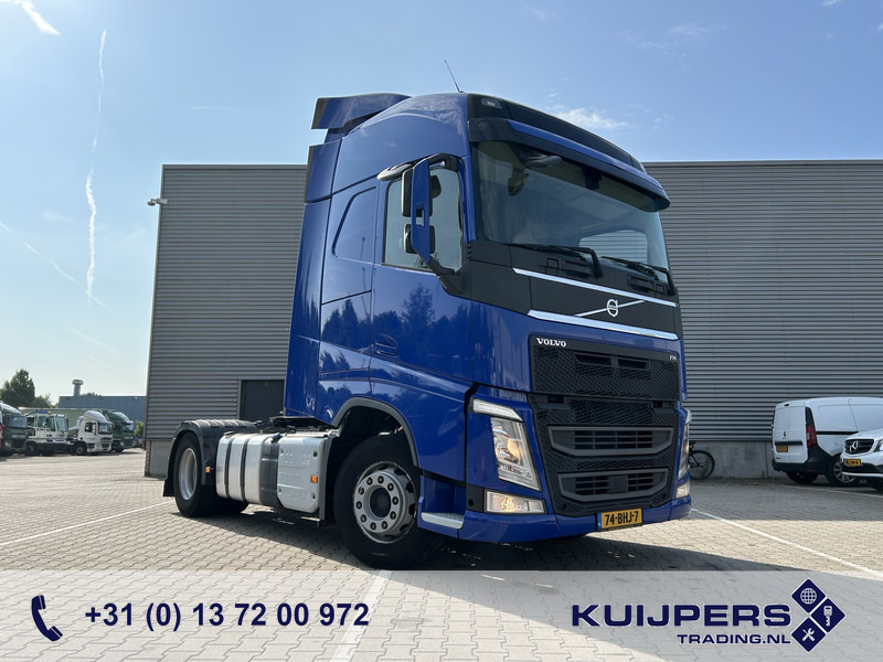 Volvo FH 420 Globetrotter / 921 dkm / 2 Tanks / VEB+ / NL Truck - Tracteur routier: photos 1 Volvo FH 420 Globetrotter / 921 dkm / 2 Tanks / VEB+ / NL Truck - Tracteur routier: photos 1