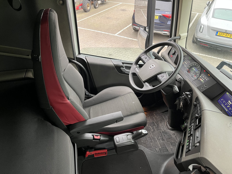 Volvo FH 420 Globetrotter / Dynamic Steering / New Tacho V2 / VEB+ / APK TUV 10-25 - Tracteur routier: photos 3 Volvo FH 420 Globetrotter / Dynamic Steering / New Tacho V2 / VEB+ / APK TUV 10-25 - Tracteur routier: photos 3