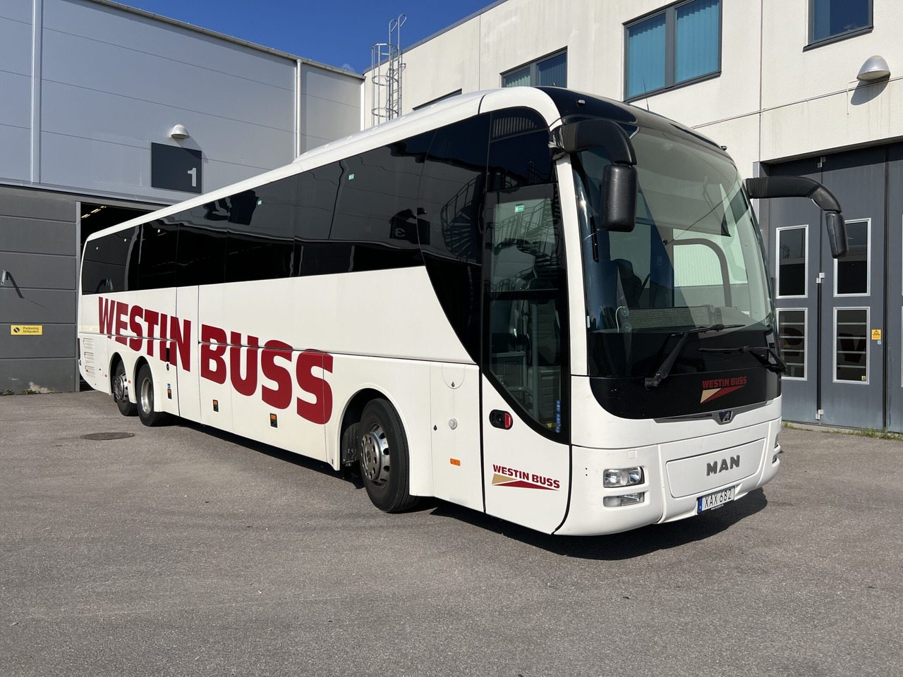 MAN Lions Coach L R08 Euro 6c - Autocar: photos 1 MAN Lions Coach L R08 Euro 6c - Autocar: photos 1