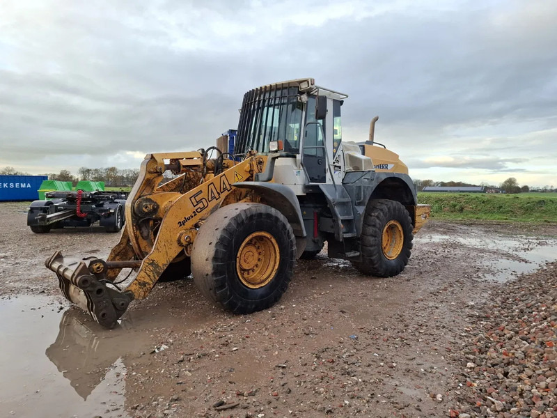 Liebherr L 544 - Chargeuse sur pneus: photos 1 Liebherr L 544 - Chargeuse sur pneus: photos 1