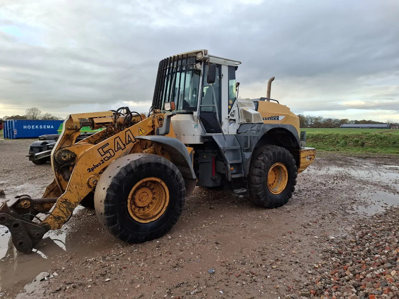 Liebherr L 544 - Chargeuse sur pneus: photos 2 Liebherr L 544 - Chargeuse sur pneus: photos 2
