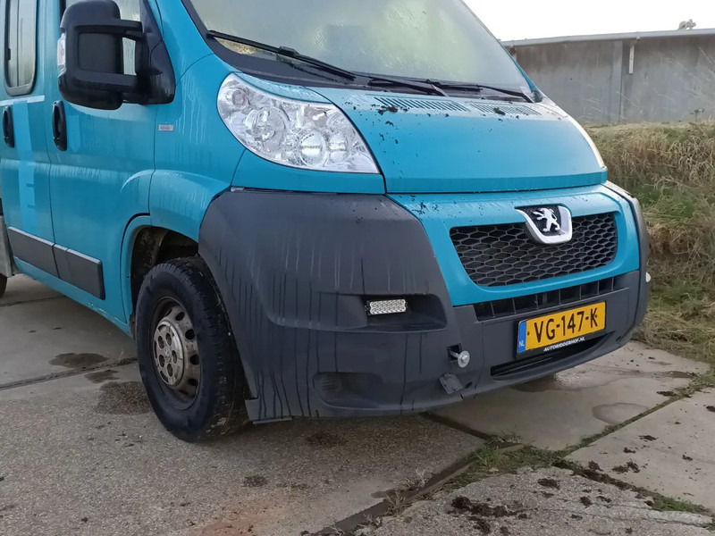 Peugeot Boxer 2.2 HDI Pickup - Fourgon utilitaire: photos 4 Peugeot Boxer 2.2 HDI Pickup - Fourgon utilitaire: photos 4