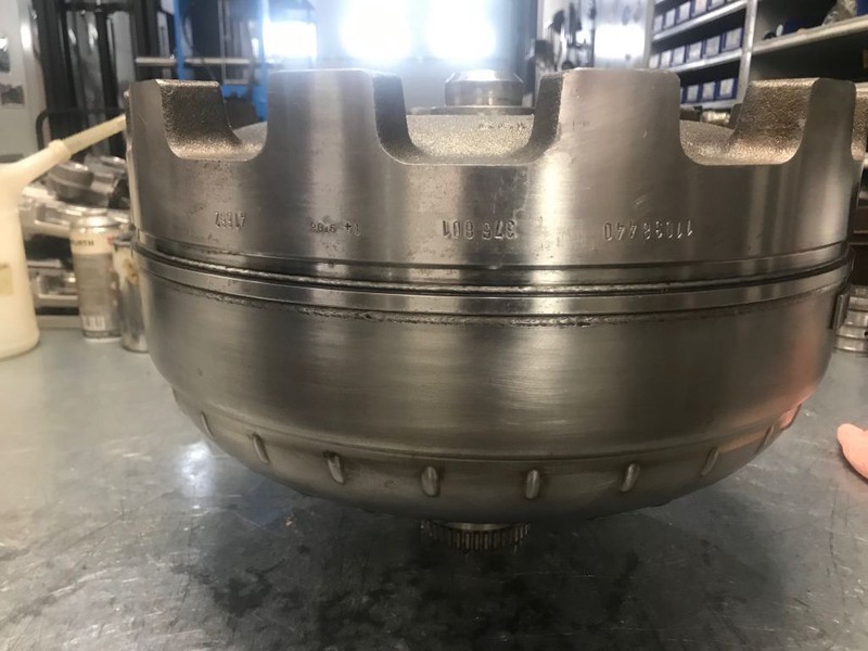 Volvo 11038440 Torque converter A25 A30 A35 A40 (D) - Transmission pour Tombereau articulé: photos 2 Volvo 11038440 Torque converter A25 A30 A35 A40 (D) - Transmission pour Tombereau articulé: photos 2