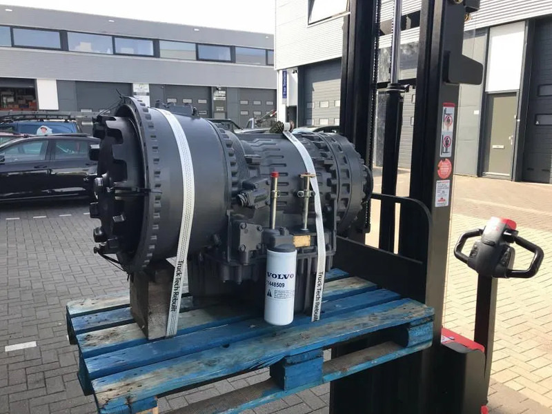 Volvo PT1761A 11038035 (A35C) - Boîte de vitesse pour Tombereau articulé: photos 3 Volvo PT1761A 11038035 (A35C) - Boîte de vitesse pour Tombereau articulé: photos 3