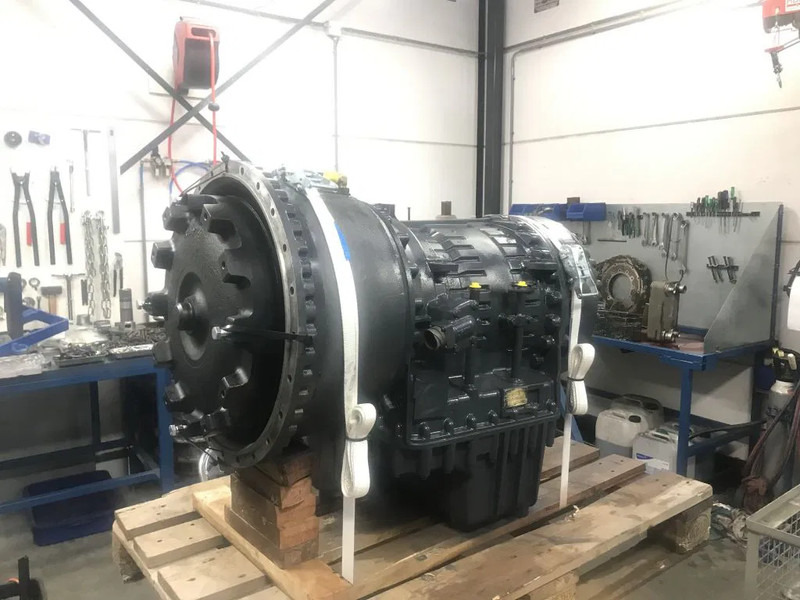 Volvo Versnellingsbak PT2116 22416 - Boîte de vitesse pour Tombereau articulé: photos 3 Volvo Versnellingsbak PT2116 22416 - Boîte de vitesse pour Tombereau articulé: photos 3