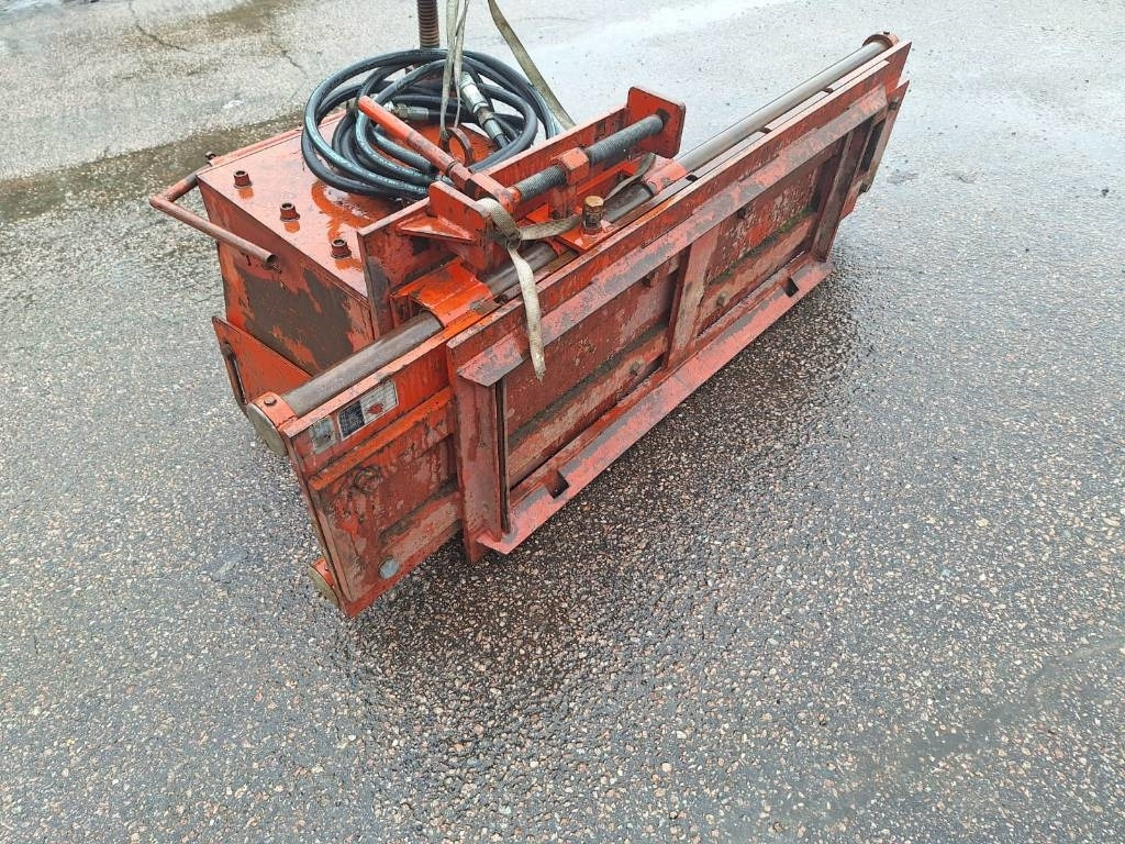 Baumasch Brohl F2002-1 - Travaux routiers: photos 3 Baumasch Brohl F2002-1 - Travaux routiers: photos 3