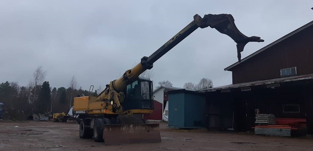 Gradall XL 2300 - Pelle sur pneus: photos 3 Gradall XL 2300 - Pelle sur pneus: photos 3