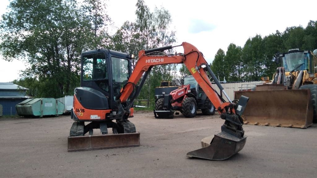 Hitachi ZX 29 U-3 CLR - Mini pelle: photos 1 Hitachi ZX 29 U-3 CLR - Mini pelle: photos 1