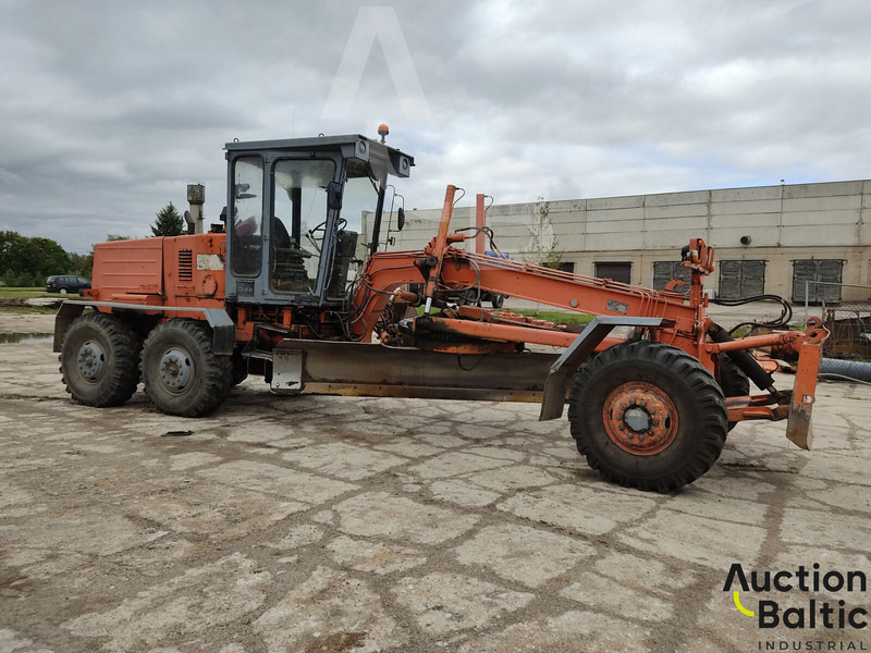 Brianskiy arsenal Brianskij Arsenal GS-14.02 - Niveleuse: photos 1 Brianskiy arsenal Brianskij Arsenal GS-14.02 - Niveleuse: photos 1