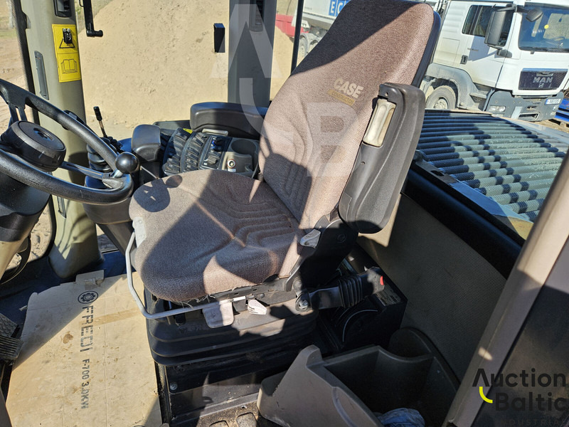 Chargeuse sur pneus Case 821 F: photos 6