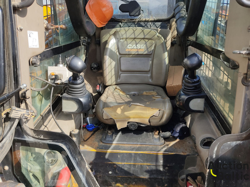 Case TR 320 - Chargeuse sur chenilles: photos 5 Case TR 320 - Chargeuse sur chenilles: photos 5