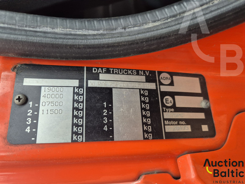 Camion porte-voitures DAF AE75PC: photos 16 Camion porte-voitures DAF AE75PC: photos 16