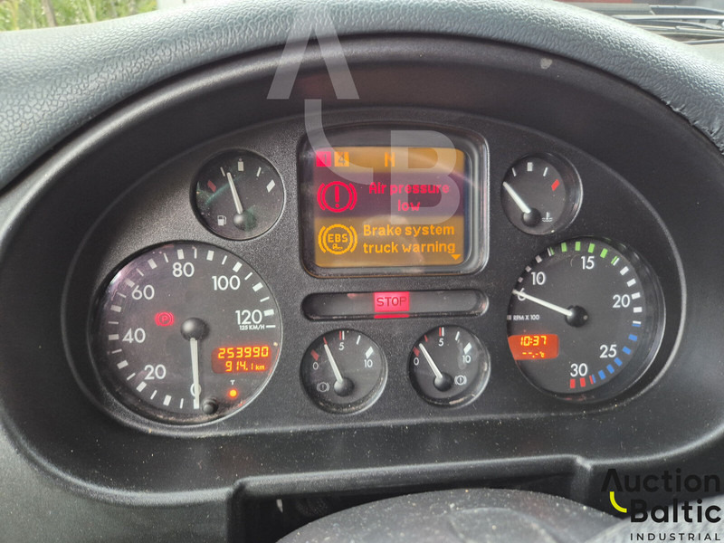 Camion porte-voitures DAF AE75PC: photos 7 Camion porte-voitures DAF AE75PC: photos 7