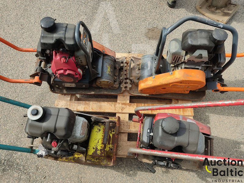 Dynapac LF45, Ammann AVP1033 & 2 Belle - Plaque vibrante: photos 4 Dynapac LF45, Ammann AVP1033 & 2 Belle - Plaque vibrante: photos 4