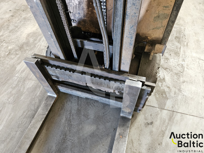 Chariot élévateur FORKLIFT: photos 10