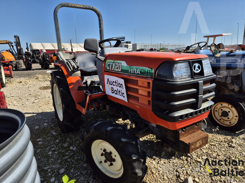 Hitachi CTX20 - Tracteur agricole: photos 2 Hitachi CTX20 - Tracteur agricole: photos 2