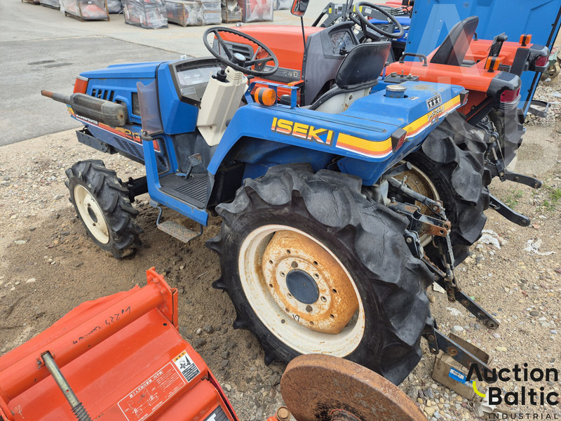 Iseki TU 200 - Tracteur agricole: photos 3 Iseki TU 200 - Tracteur agricole: photos 3