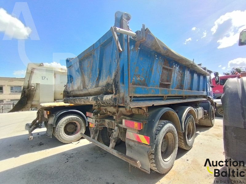 Camion benne Iveco 260 E44: photos 7 Camion benne Iveco 260 E44: photos 7