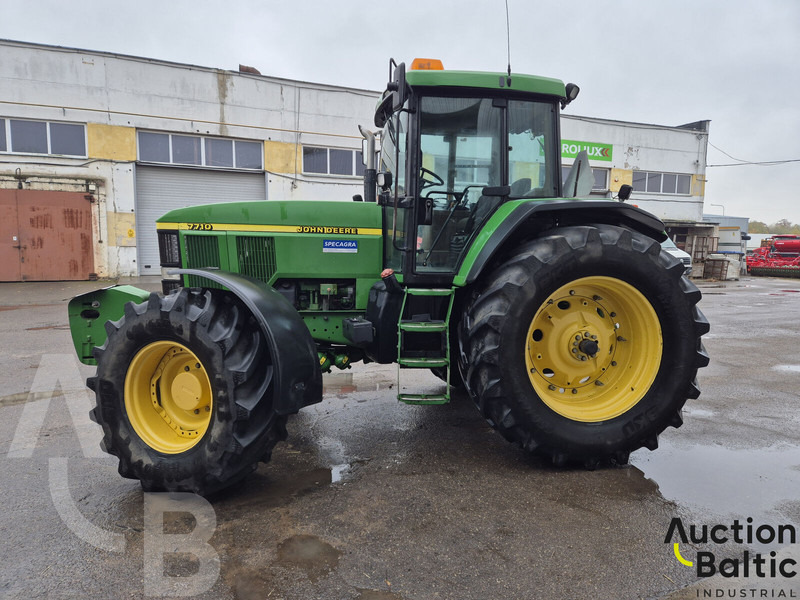 John Deere 7710 - Tracteur agricole: photos 3 John Deere 7710 - Tracteur agricole: photos 3
